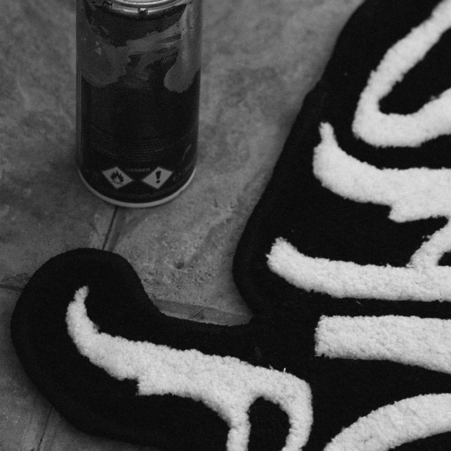 'WAKEUP RUG'